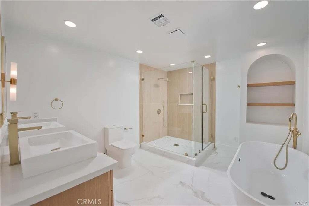 Condo in Los Angeles, California, United States 2 - 16626316