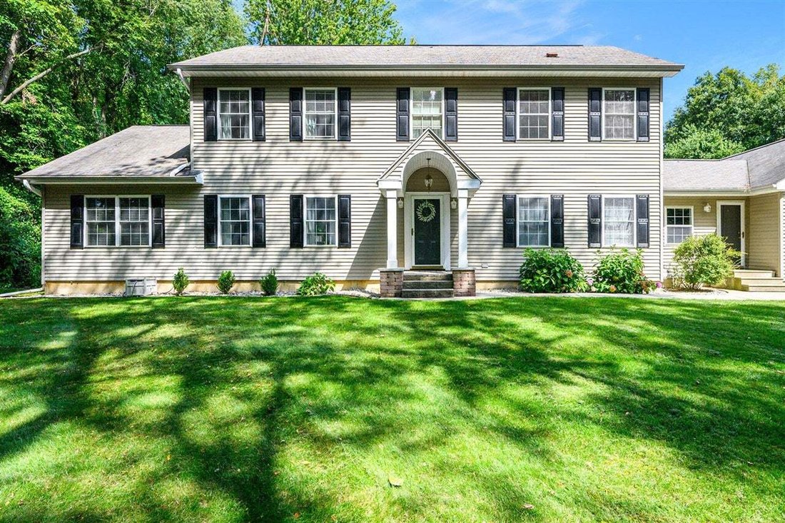 House in Kalamazoo, Michigan, United States 2 - 18539460