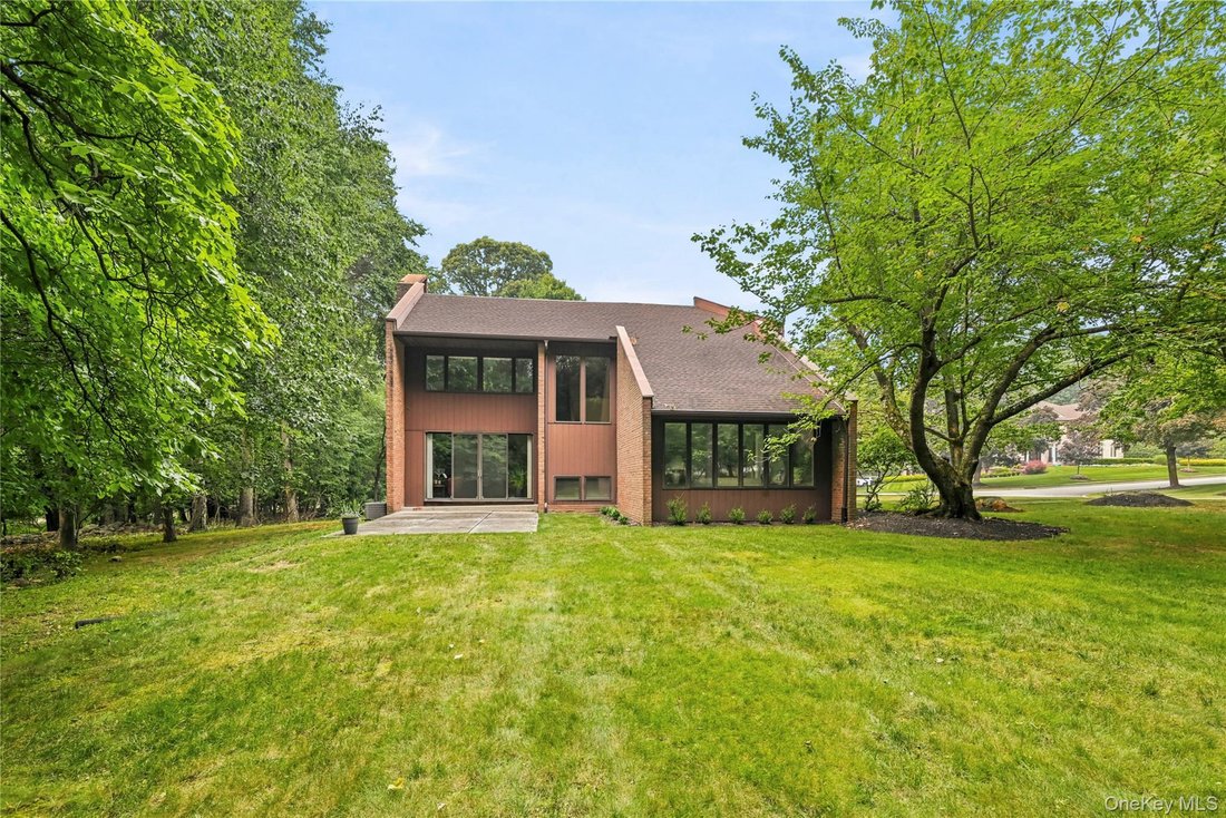 House in Airmont, New York, United States 5 - 18540217