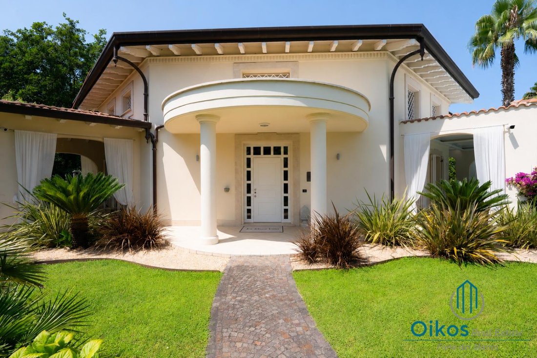 Villa in Caranna-Vaiana, Forte dei Marmi, Tuscany 4 - 18543054