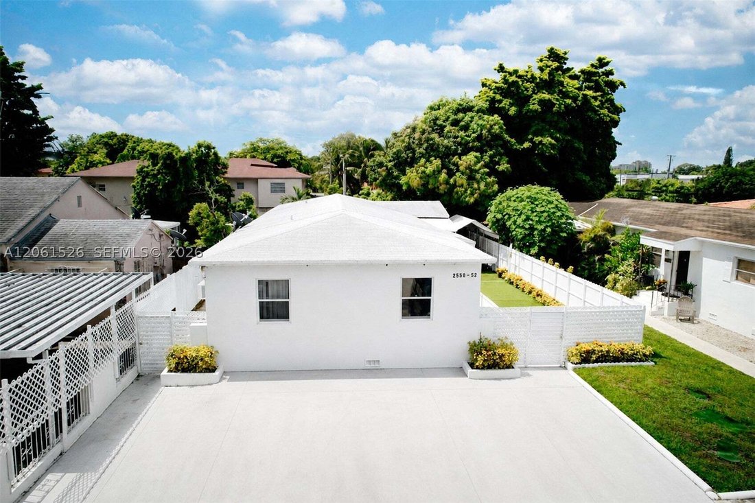 House in Miami, Florida, United States 1 - 18540132