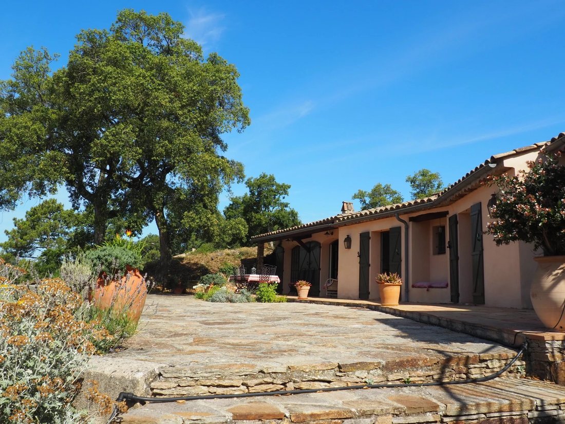House in La Garde-Freinet, Provence-Alpes-Côte d'Azur, France 4 - 18540794