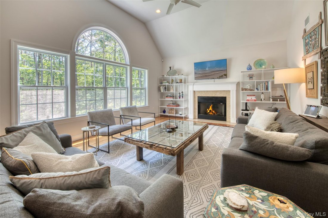 House in East Quogue, New York, United States 4 - 18540219