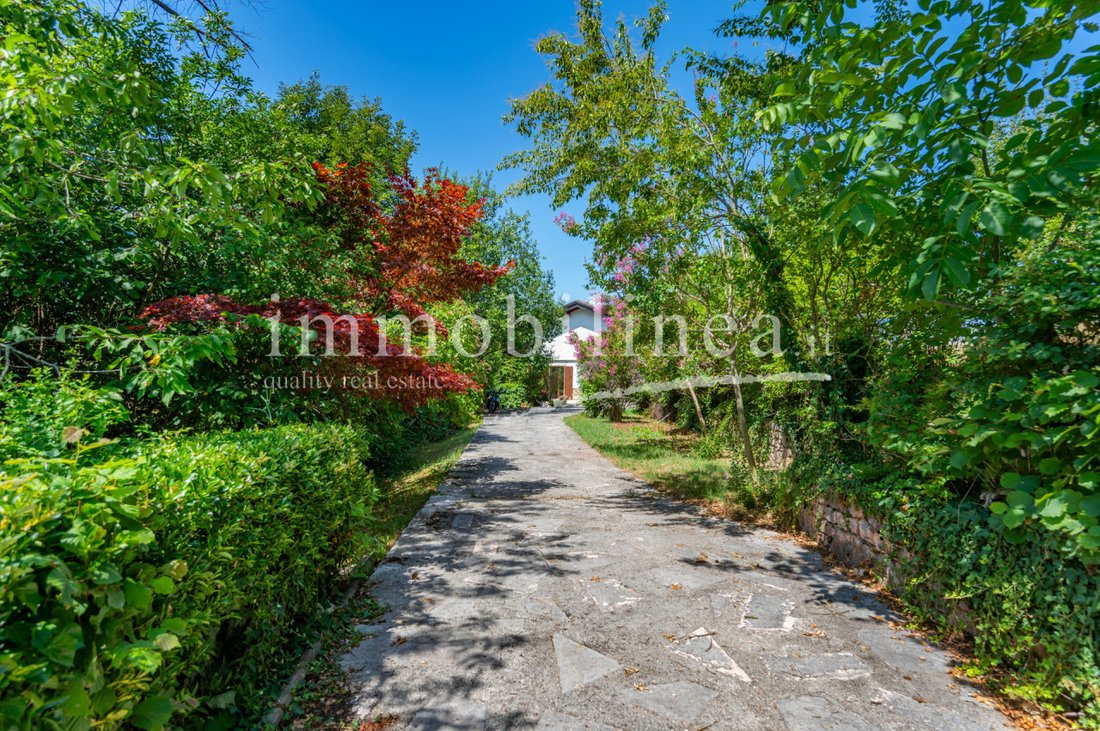 Villa in San Zeno di Montagna, Veneto, Italy 3 - 18539689