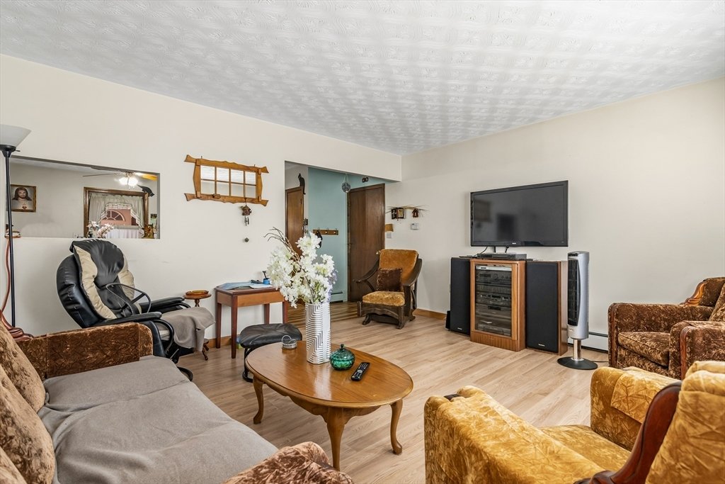 House in Lawrence, Massachusetts, United States 5 - 18541608