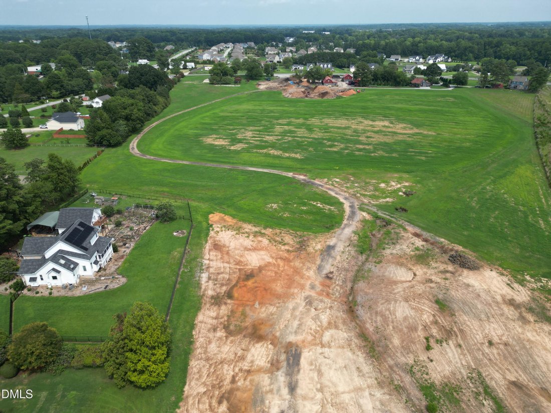 Land in Apex, North Carolina, United States 4 - 18541502