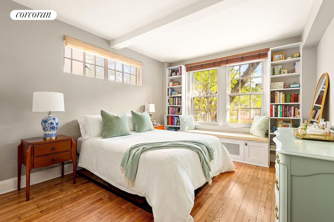 Co Op in New York, New York, United States 5 - 18489574