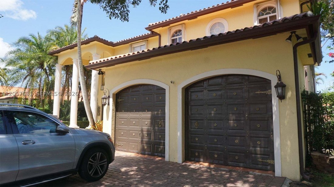 House in Miami, Florida, United States 3 - 18542933