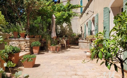 House in Périphérie Centre, Saint-Maximin-la-Sainte-Baume, France 1