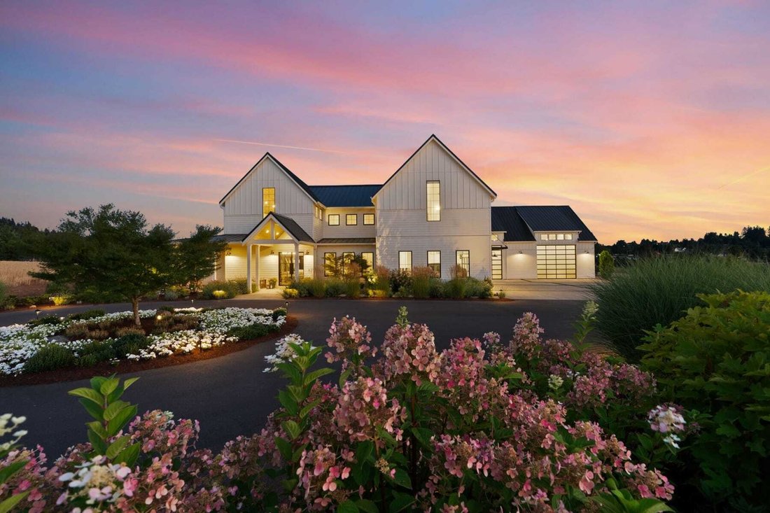 House in West Linn, Oregon, United States 1 - 17051145