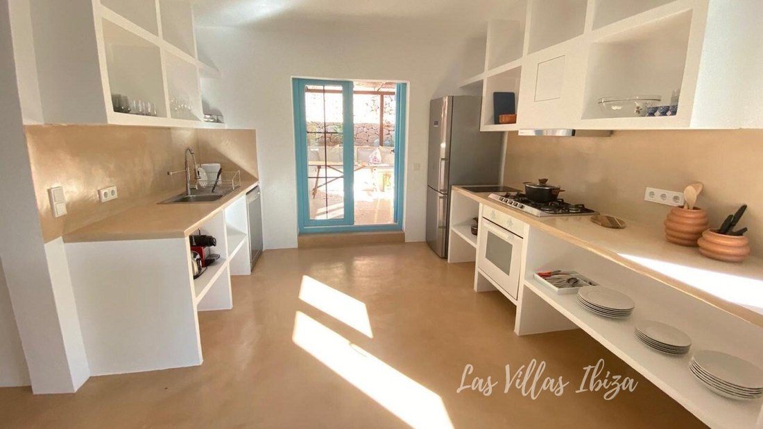 House in Sant Jordi de ses Salines, Sant Josep de sa Talaia, Balearic Islands 4 - 18543865