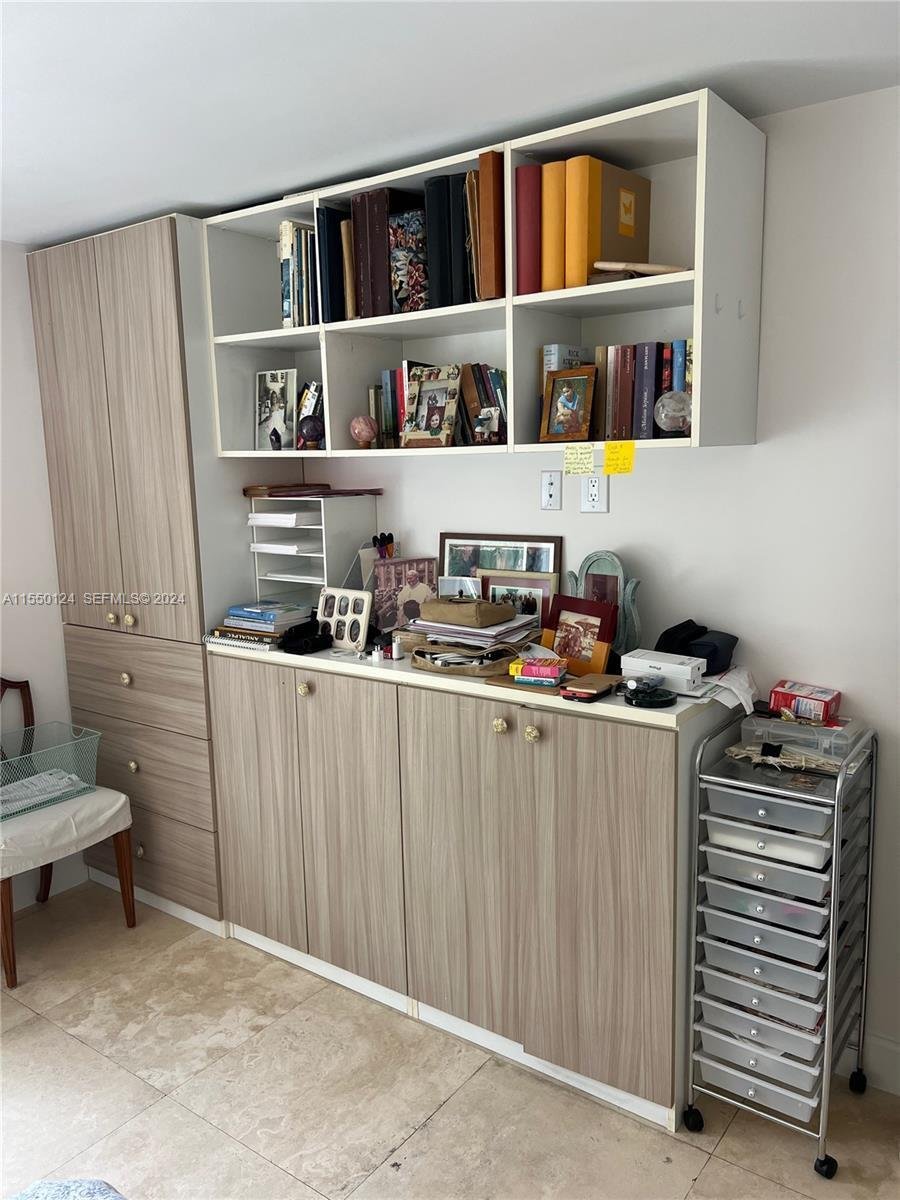 Condo in Miami, Florida, United States 2 - 18542718