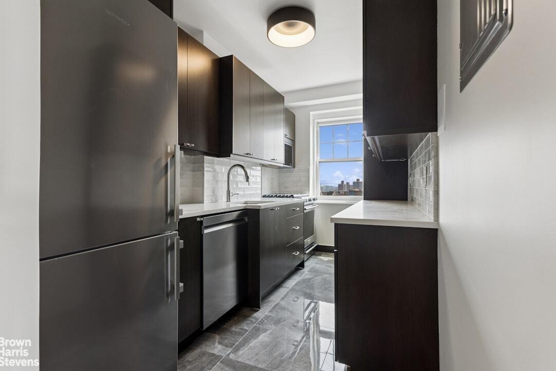 Co Op in New York, New York, United States 3 - 18540188
