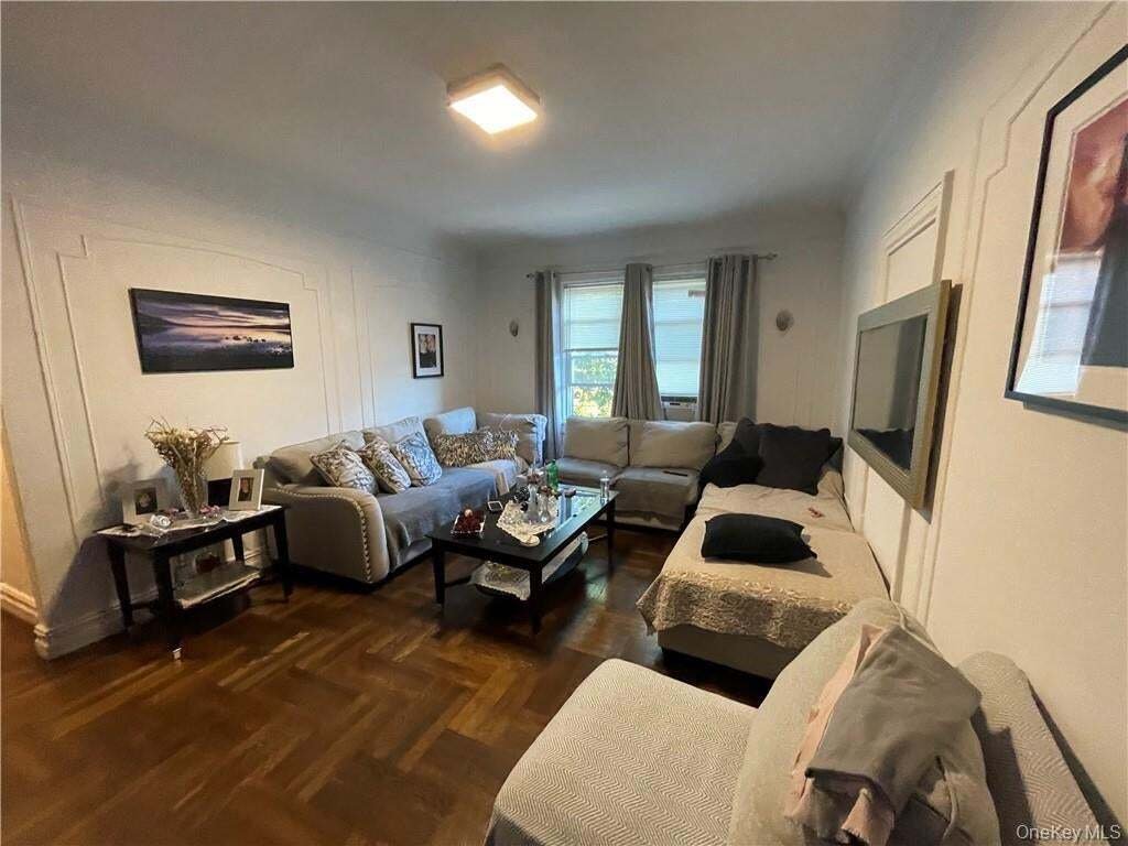 House in New York, New York, United States 4 - 18542267