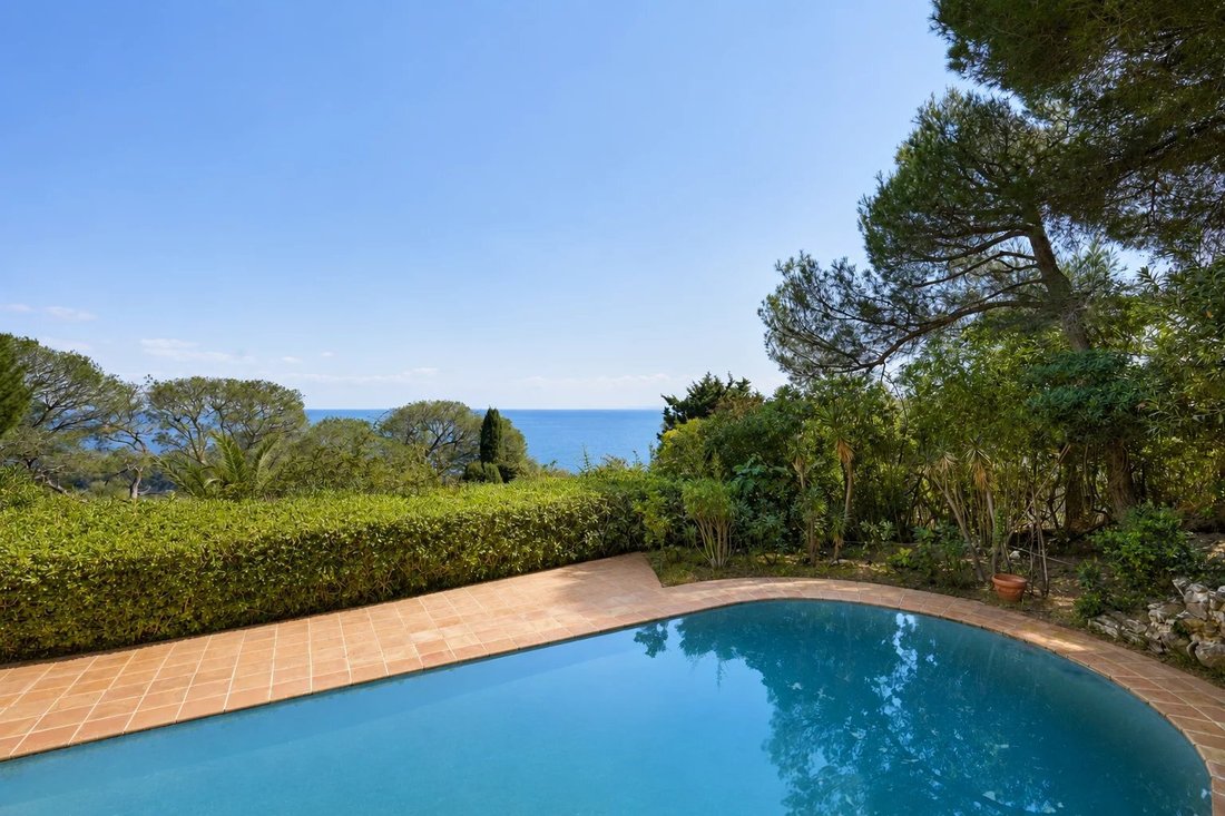 Villa in Saint-Jean-Cap-Ferrat, Provence-Alpes-Côte d'Azur, France 5 - 17548308