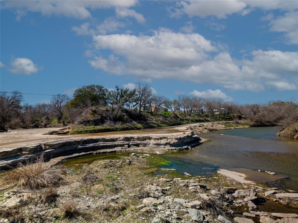 Glen Rose, Texas, United States 2 - 18544539