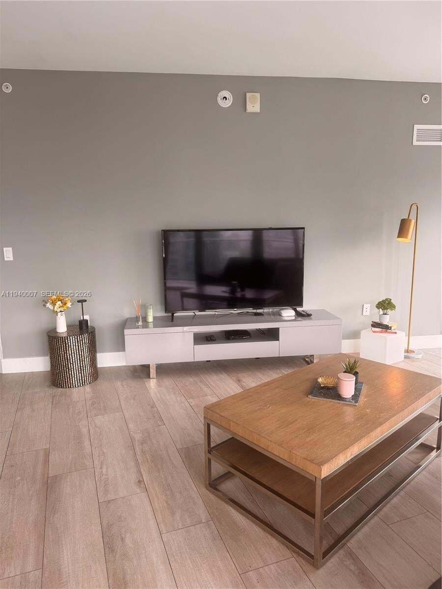 Condo in Miami, Florida, United States 5 - 18542903