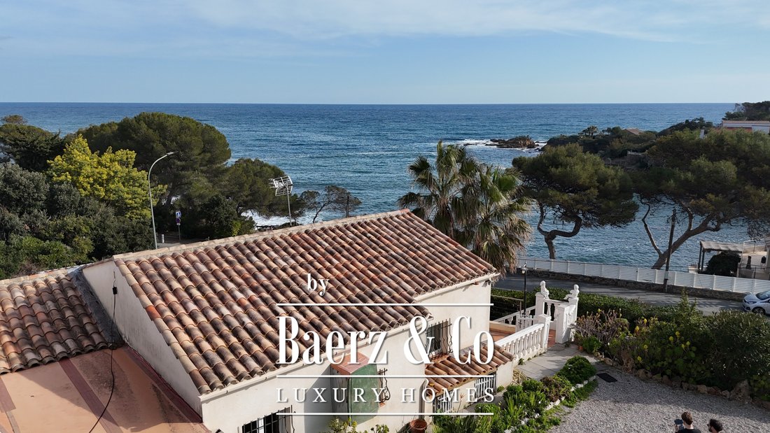 Villa in Les Issambres, Roquebrune-sur-Argens, France 4 - 18540171