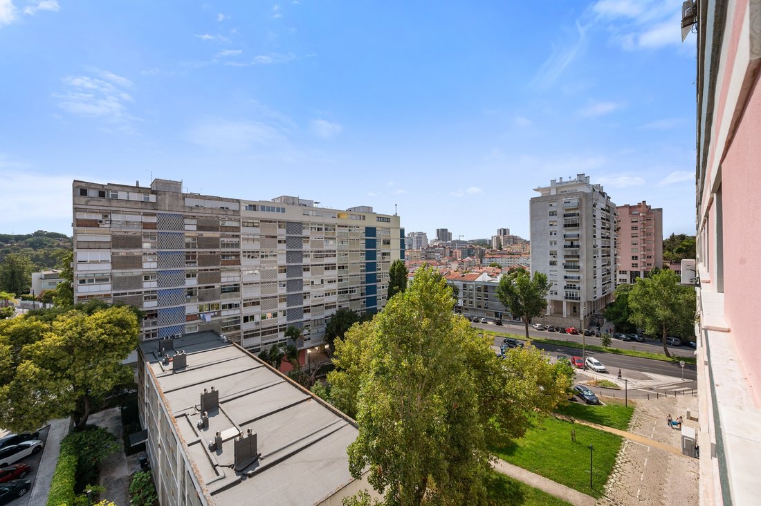 Apartment in Alvalade, Lisbon, Portugal 1 - 18541956
