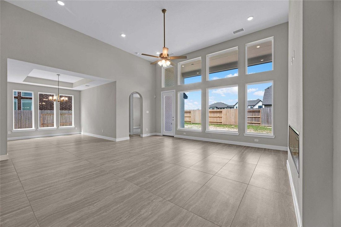 House in Conroe, Texas, United States 3 - 18543568