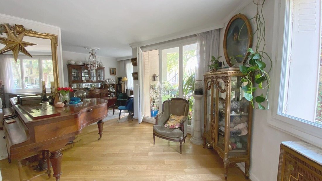 Apartment in Les Arcades, Viroflay, France 2 - 18542555
