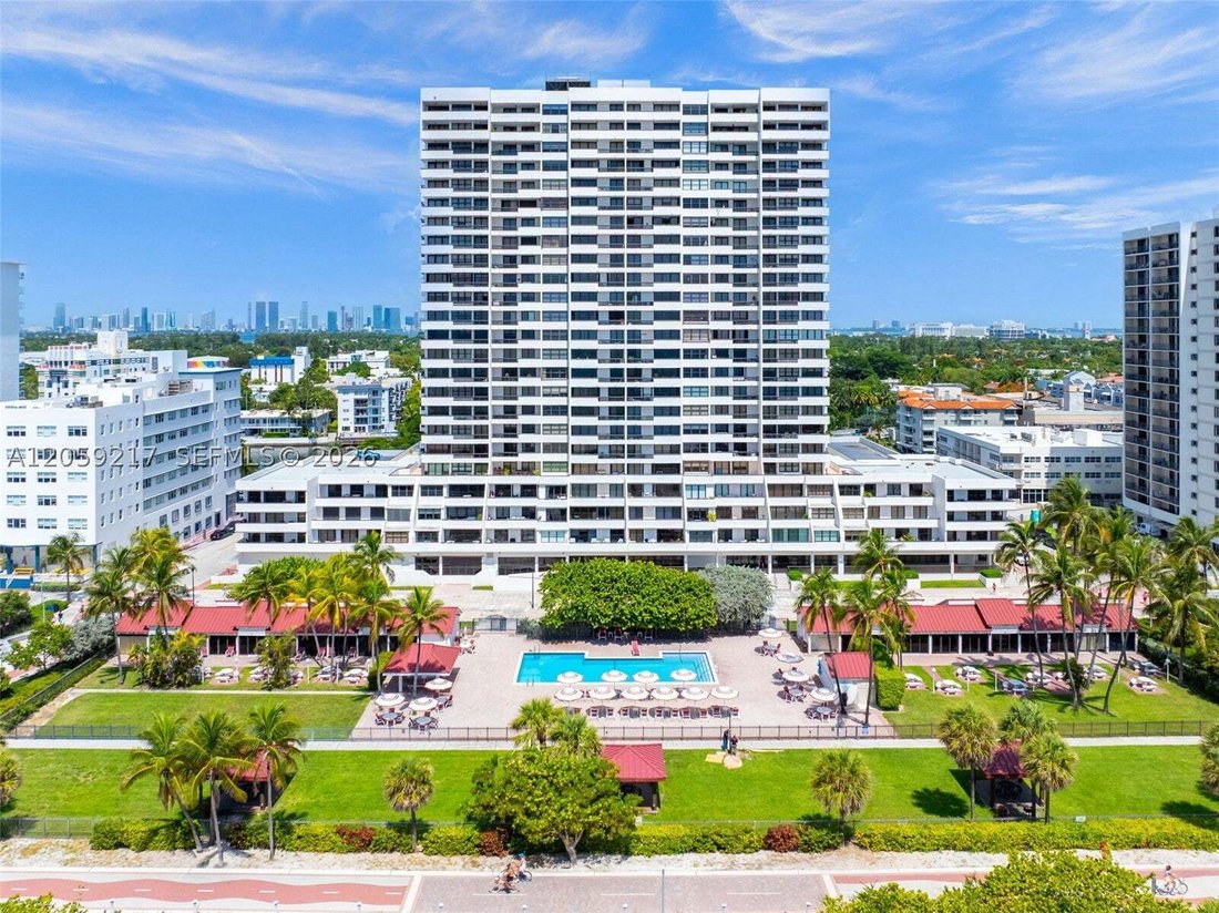 Condo in Miami Beach, Florida, United States 2 - 18540022