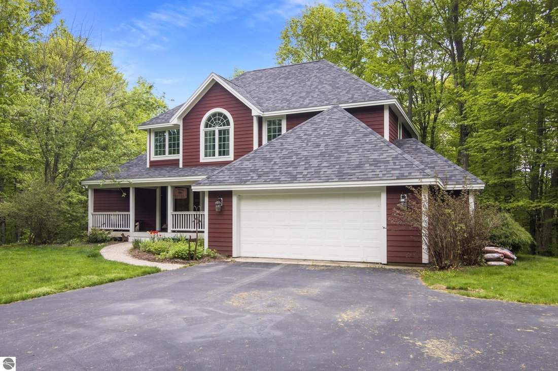 House in Suttons Bay, Michigan, United States 2 - 18539721