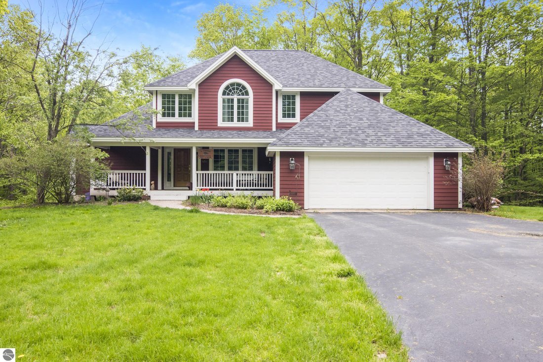 House in Suttons Bay, Michigan, United States 1 - 18539721