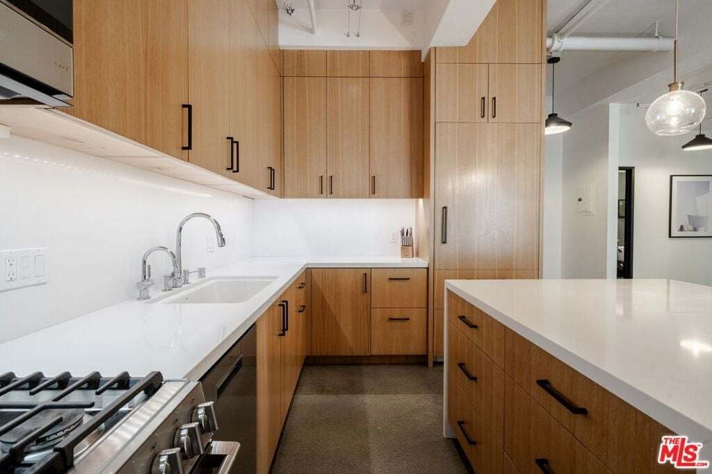 Condo in Los Angeles, California, United States 2 - 18542196