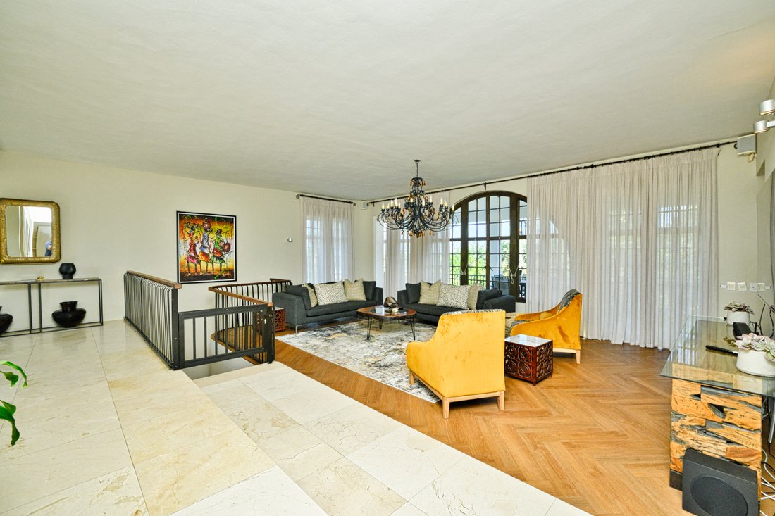 House in Mount Edgecombe, KwaZulu-Natal, South Africa 4 - 18541497
