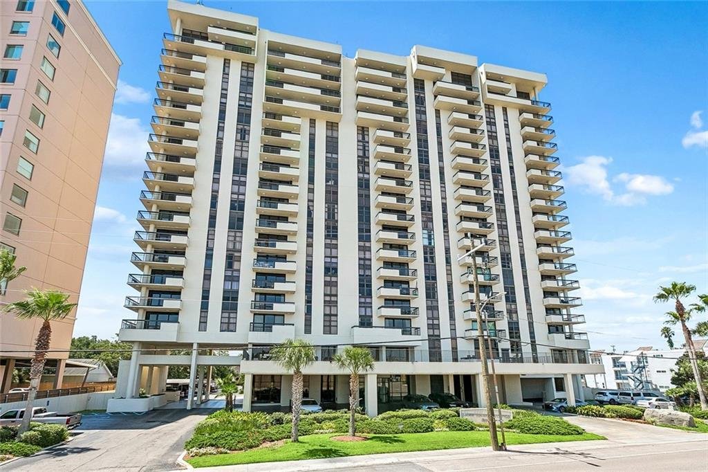 Condo in New Orleans, Louisiana, United States 1 - 18542228