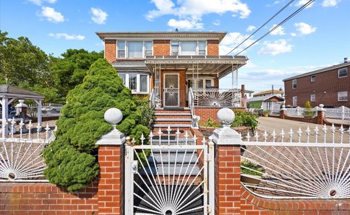 House in New York, New York, United States 1