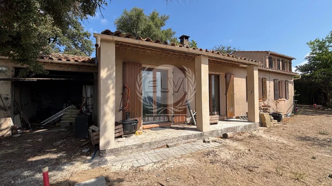 House in Le Plan-de-la-Tour, Provence-Alpes-Côte d'Azur, France 2 - 18541095
