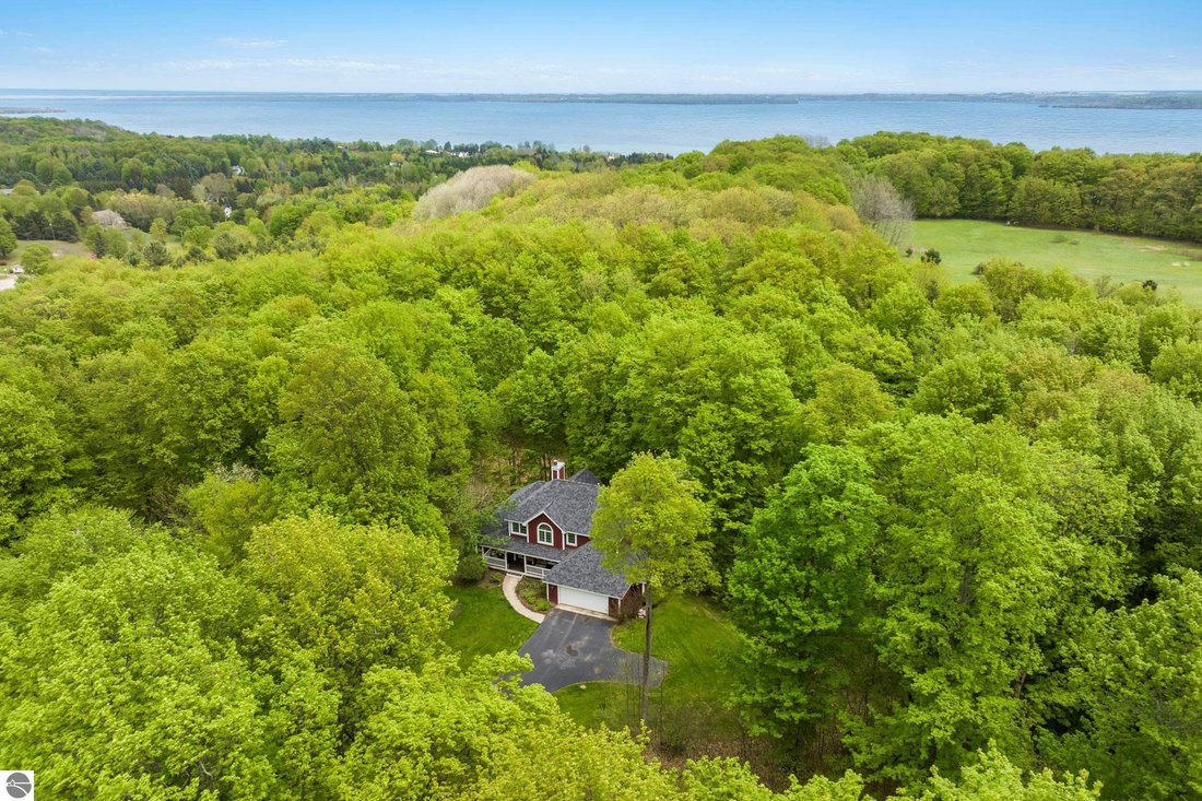 House in Suttons Bay, Michigan, United States 3 - 18539721