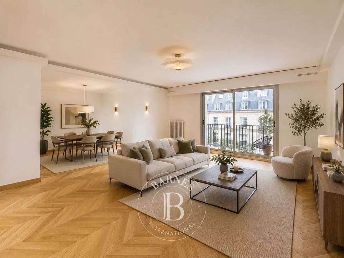 Apartment in Sainte Avoie, Paris 3e Arrondissement, Paris 1 - 18319797