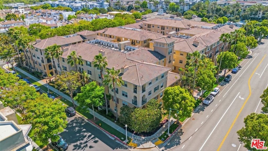 Condo in Los Angeles, California, United States 1 - 18542195