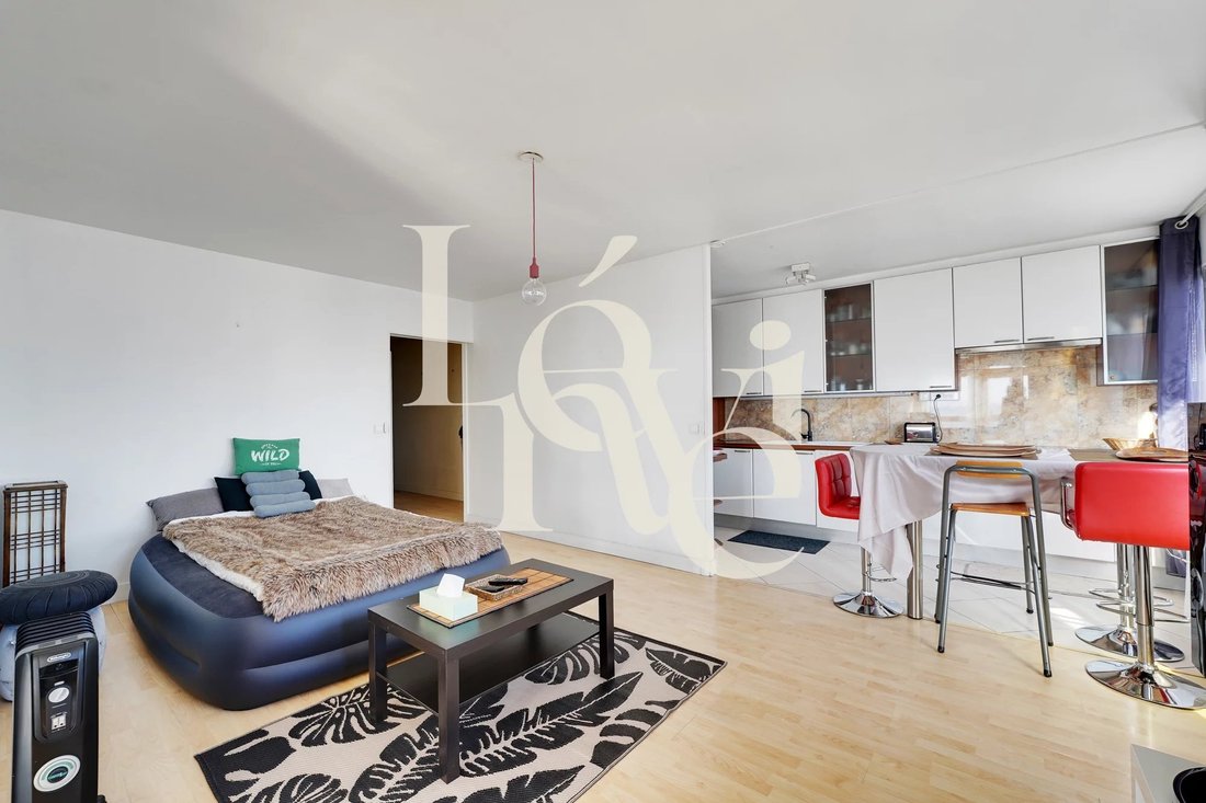 Apartment in Nationale-Deux Moulins, Paris 13e Arrondissement, Paris 2 - 18540107