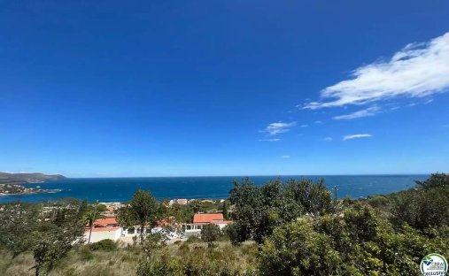 Land in Llanca, Katalonien, Spanien 1