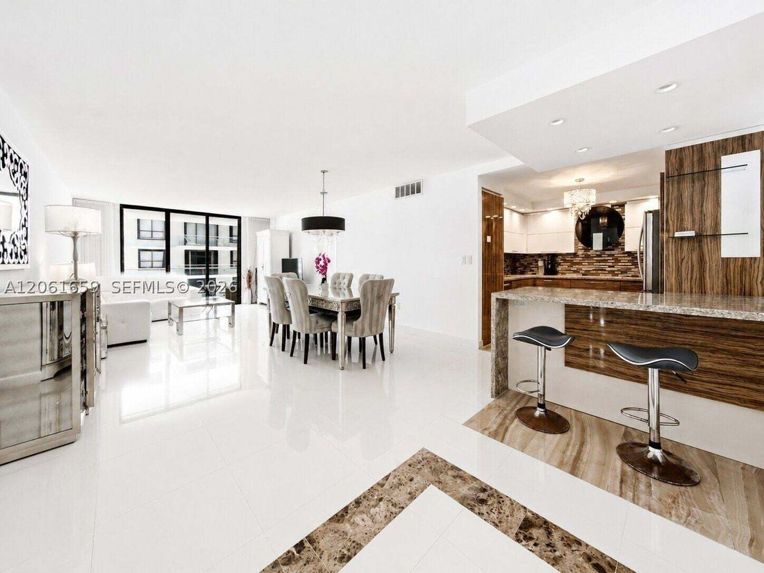 Condo in Bal Harbour, Florida, United States 2 - 18540047