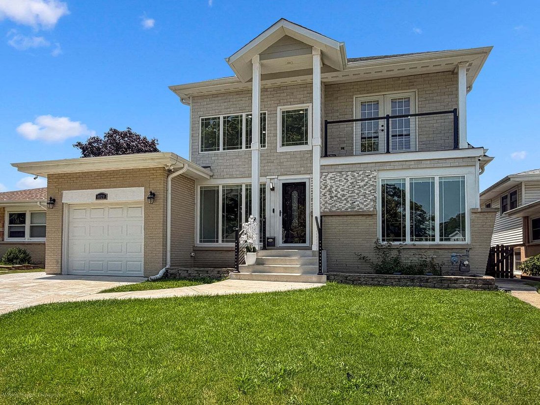 House in Niles, Illinois, United States 4 - 18540386