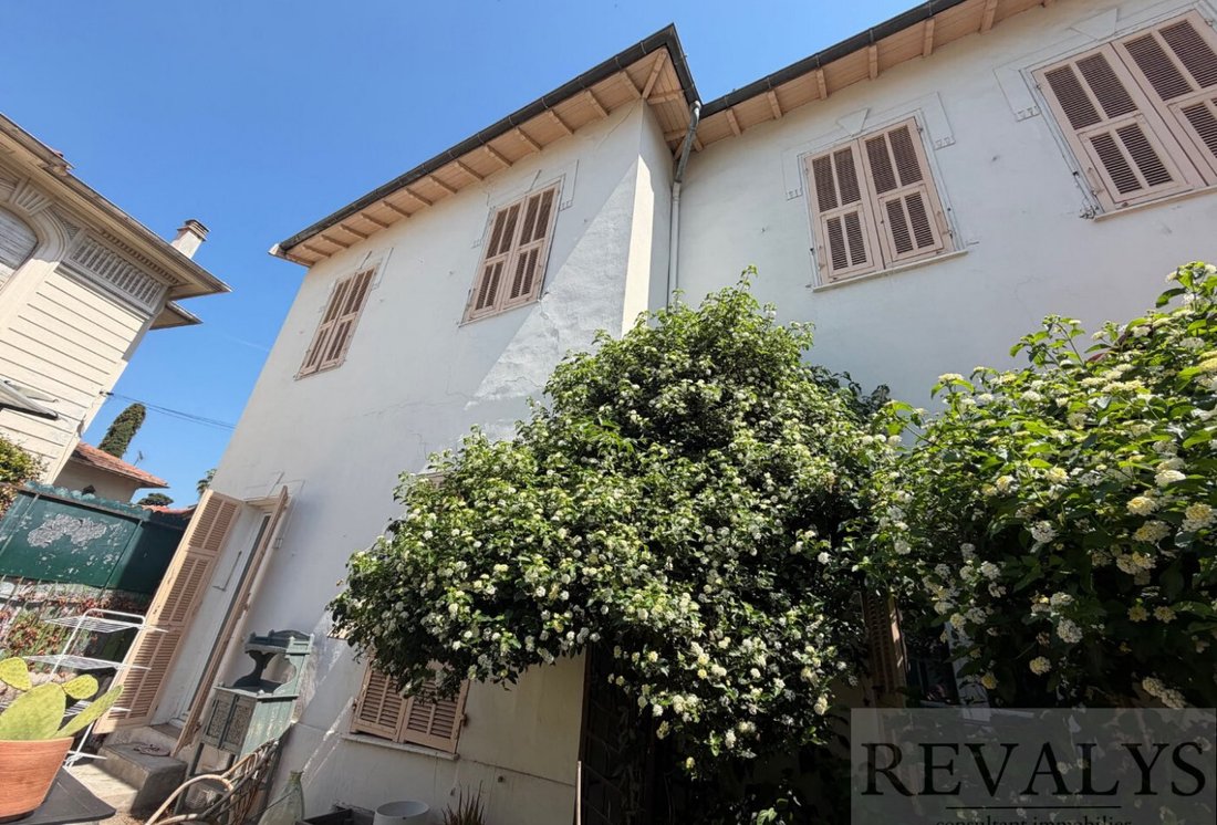 House in Nice, Provence-Alpes-Côte d'Azur, France 1 - 18539956