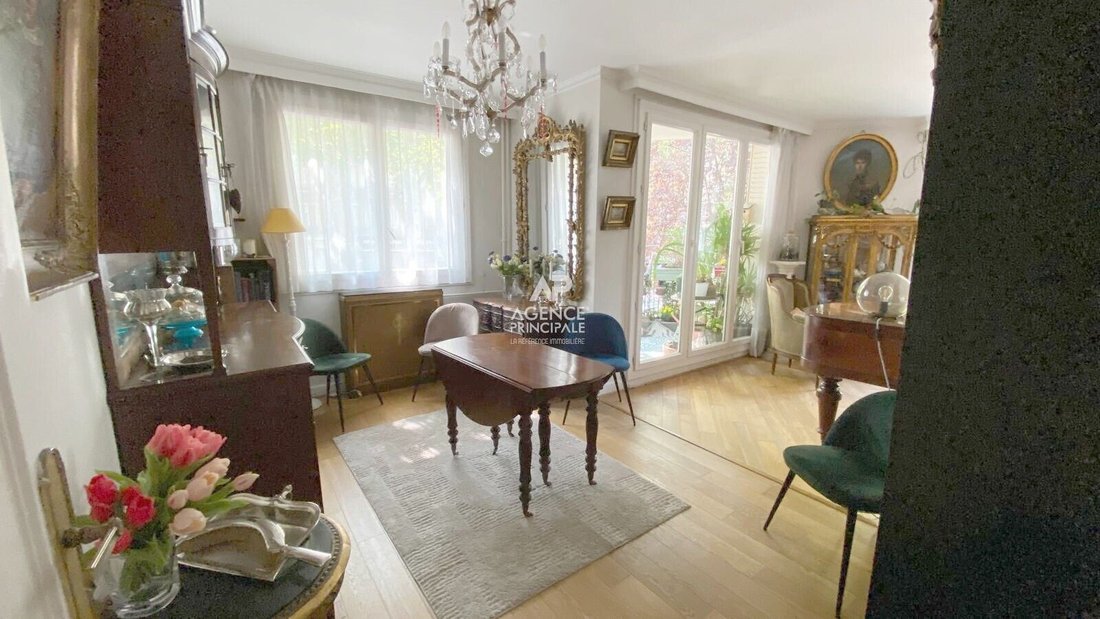 Apartment in Les Arcades, Viroflay, France 5 - 18542555