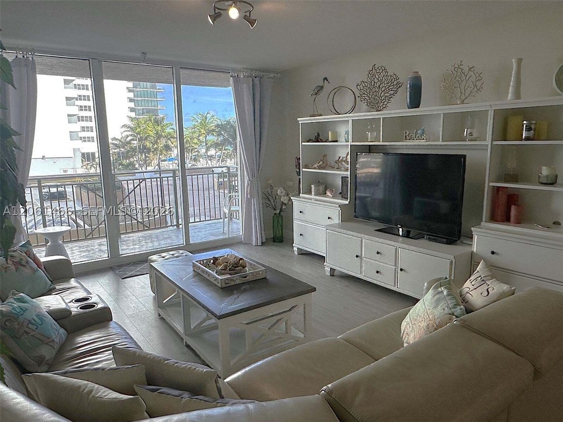 Condominio a Hallandale Beach, Florida, Stati Uniti 3 - 18542915