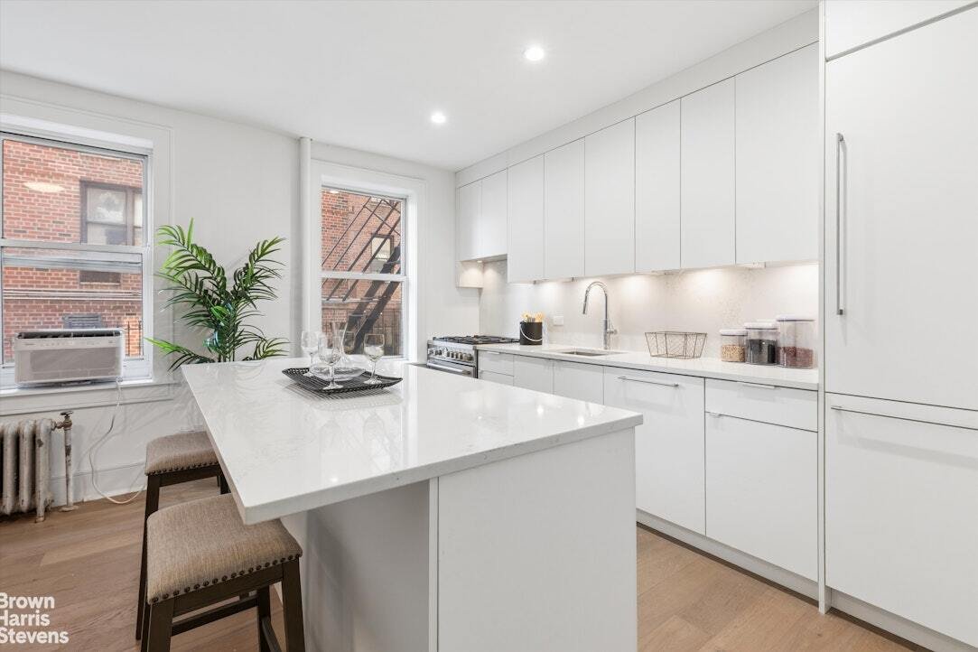 House in New York, New York, United States 2 - 18542364