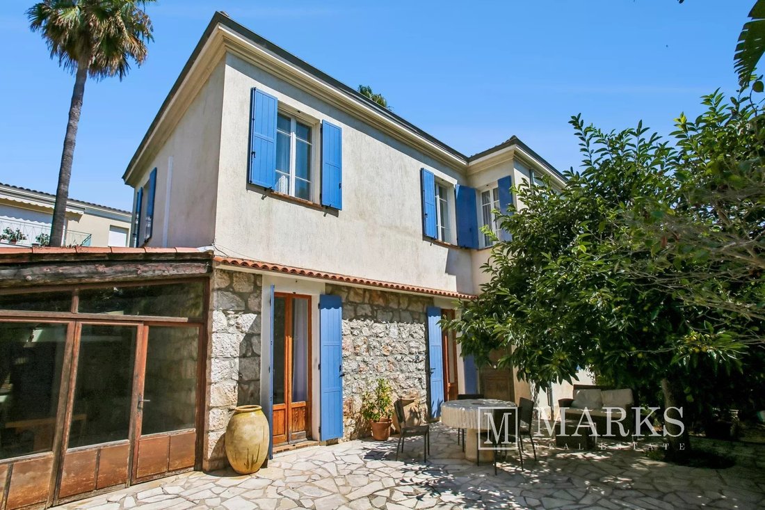 Villa a San Giovanni Capo Ferrato, Provenza-Alpi-Costa Azzurra, Francia 1 - 18541120