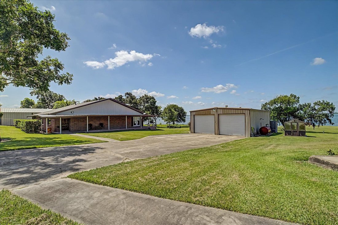 House in Baytown, Texas, United States 5 - 18543455