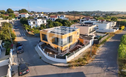 Maison à Caparica e Trafaria, Setúbal Municipality, Portugal 1
