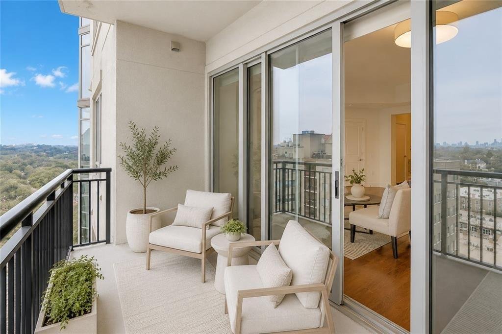 Condo in Atlanta, Georgia, United States 1 - 18396582