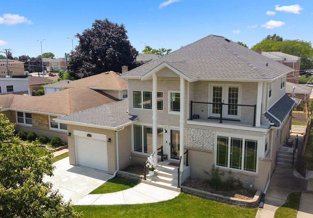 House in Niles, Illinois, United States 1 - 18540386