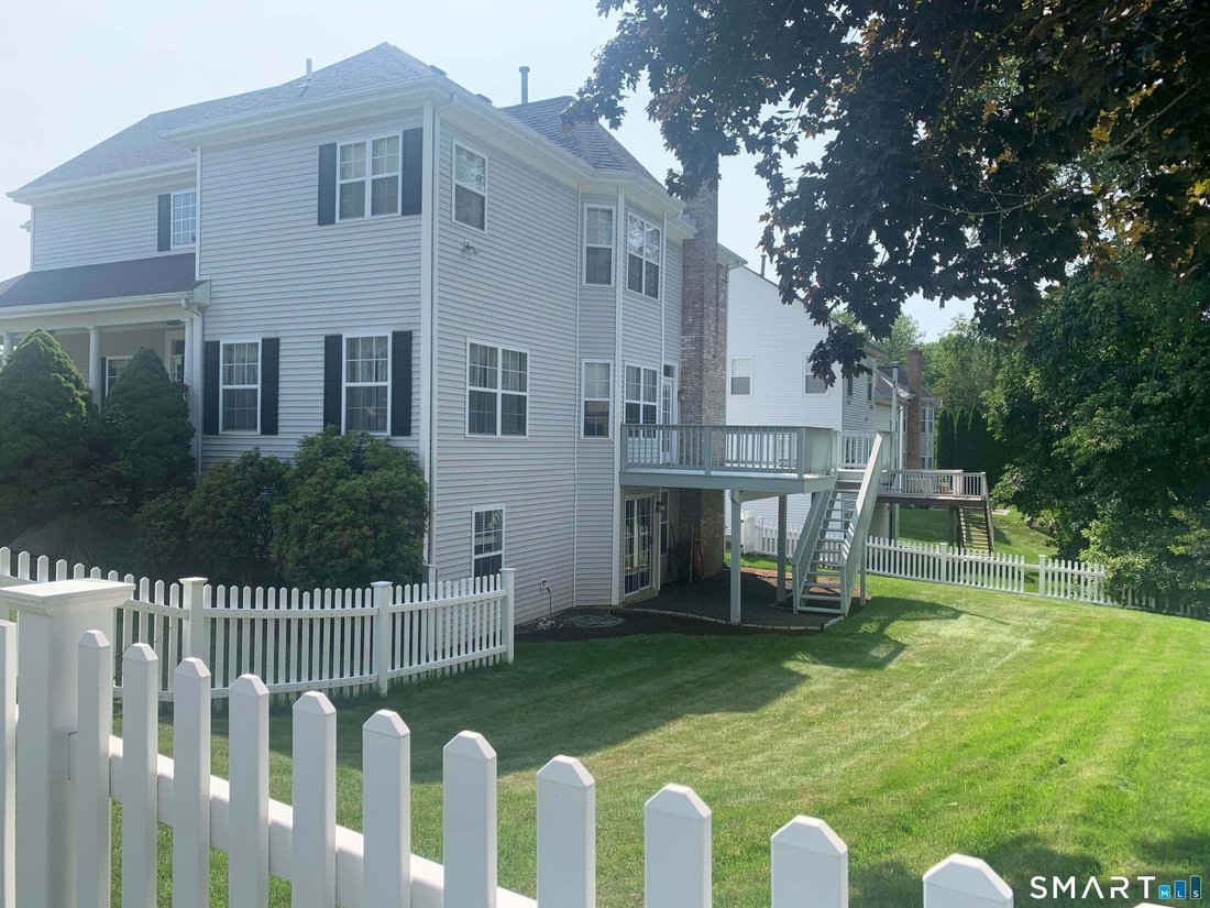 House in Milford, Connecticut, United States 2 - 18539595